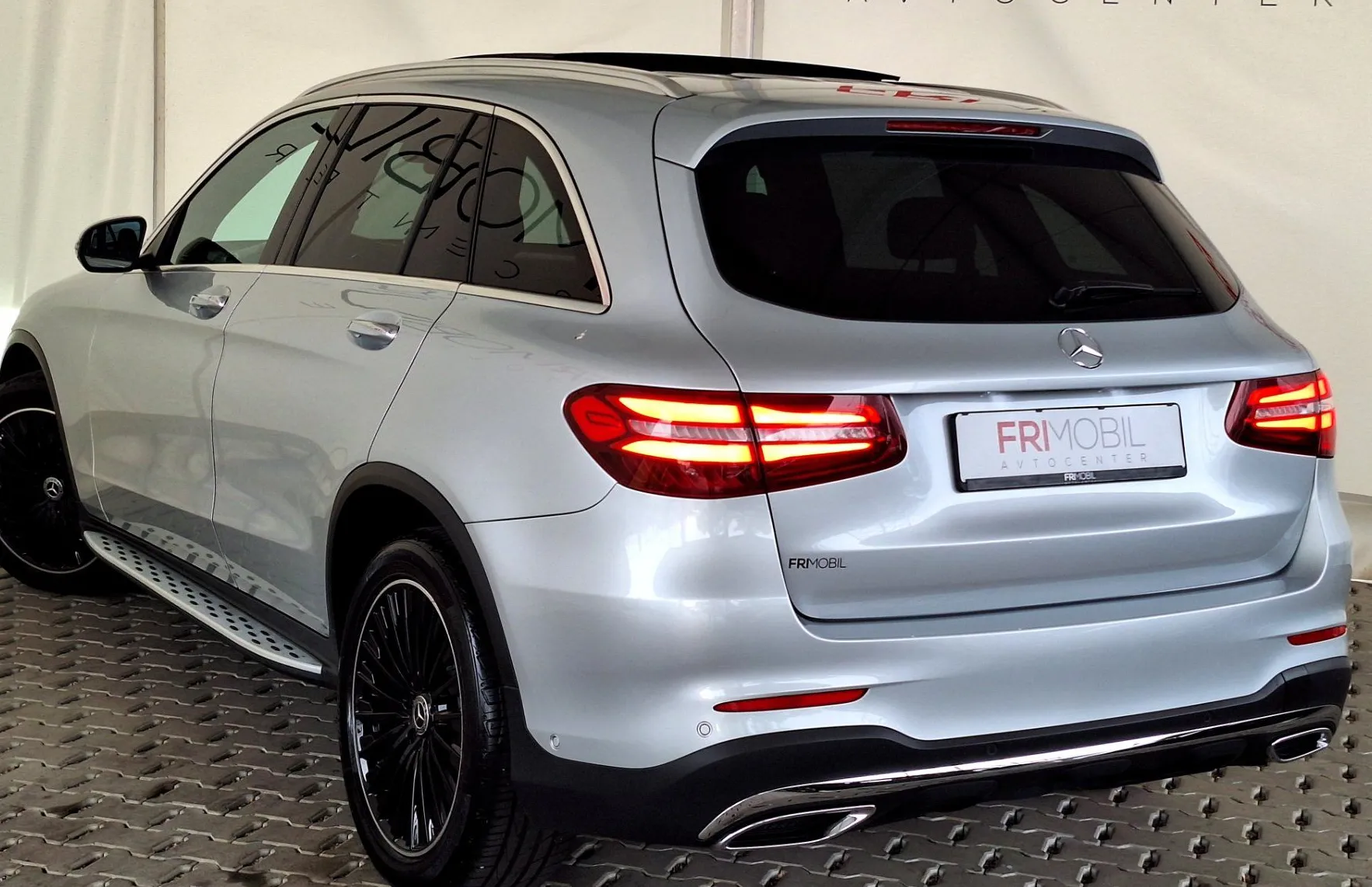 Zunanja slika - Mercedes-Benz GLC-Razred - GLC 350d 4MATIC Exclusive•AIR•PANO•KAM360•HEAD-UP• - 4