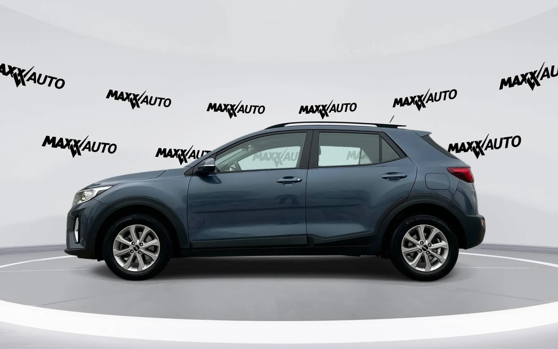 Notranja slika - KIA Stonic - 1.2 DPI LX Urban ISG - 8