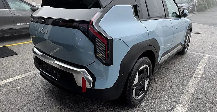 Zunanja slika - KIA EV3 - KIA  SKY  58.3 kWh  - 204 KM - 3