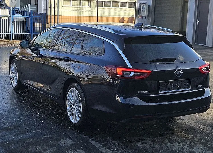 Zunanja slika - Opel Insignia - 2.0 CDTI 125KW COUNTRY TOURER - 3