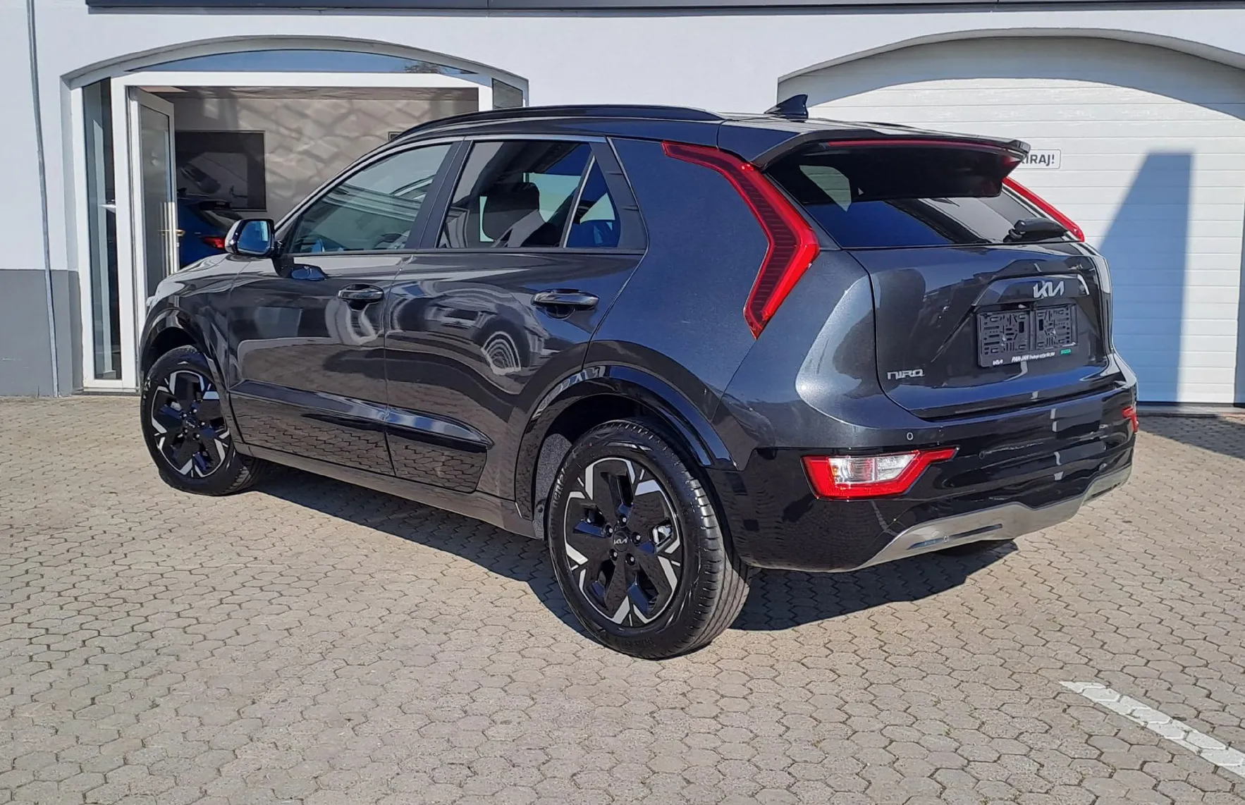 Zunanja slika - KIA Niro - Limited Edition - 3