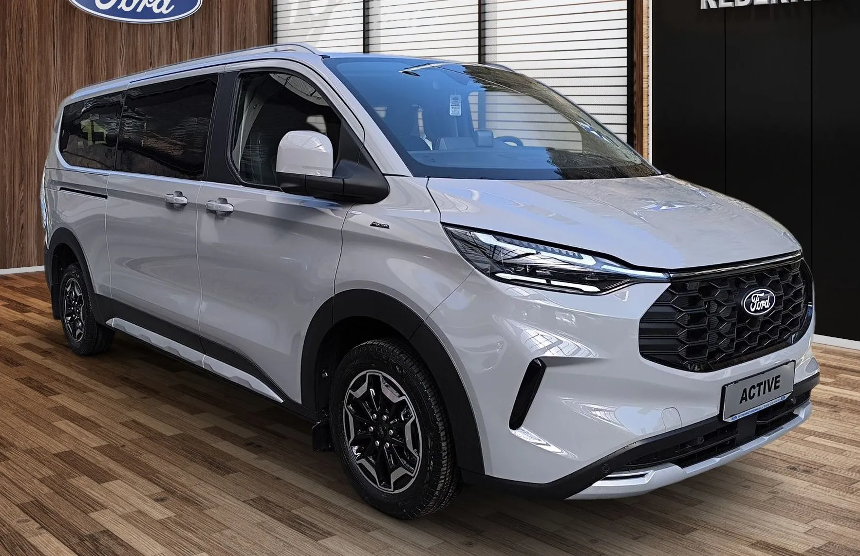 Zunanja slika - Ford Tourneo - Custom ACTIVE 2.0 TDCi 170 KM A8 L2 - 8 SED. - 2
