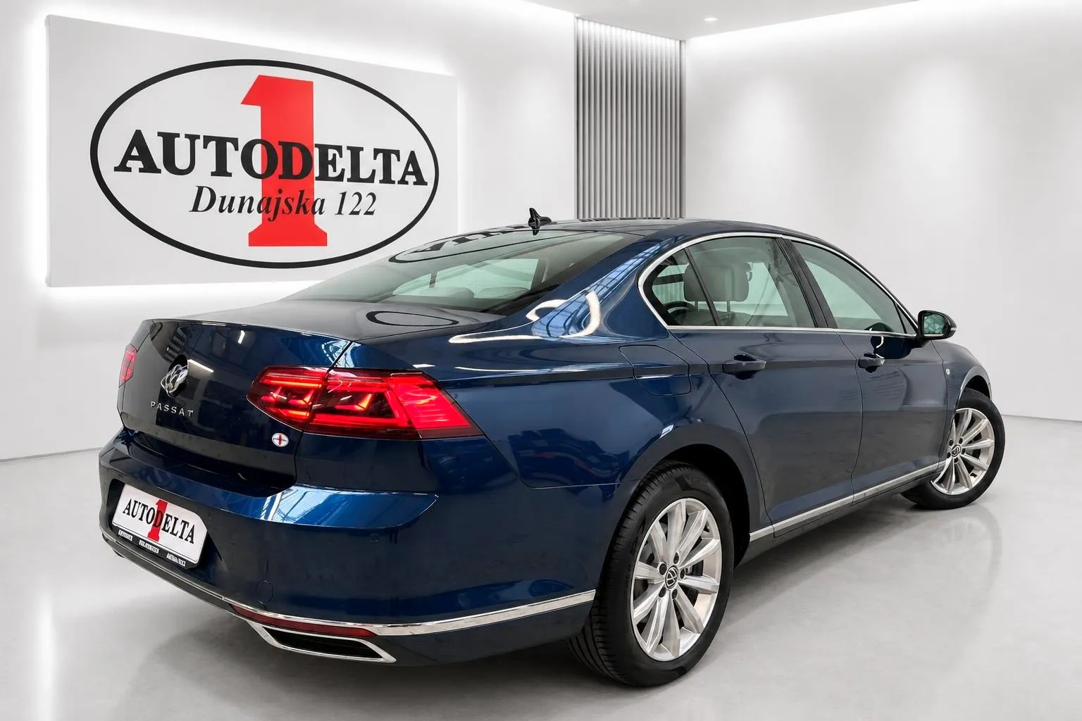 Zunanja slika - Volkswagen Passat - 1.5 TSI BMT Elegance - 2
