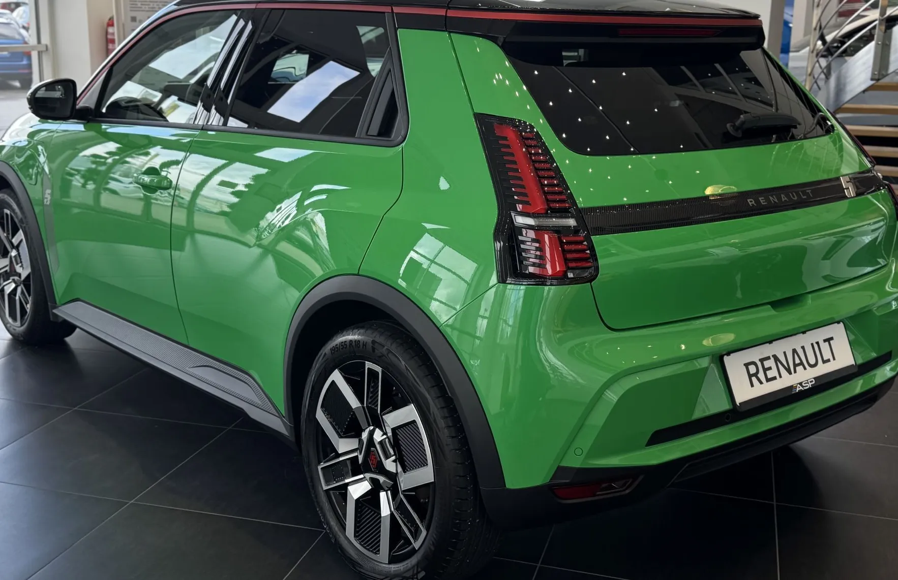 Zunanja slika - Renault 5 E-tech - techno EV52 110kW - 8