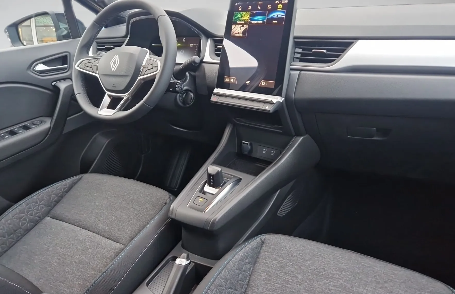 Zunanja slika - Renault Captur - TCe 140 Evolution EDC - 17