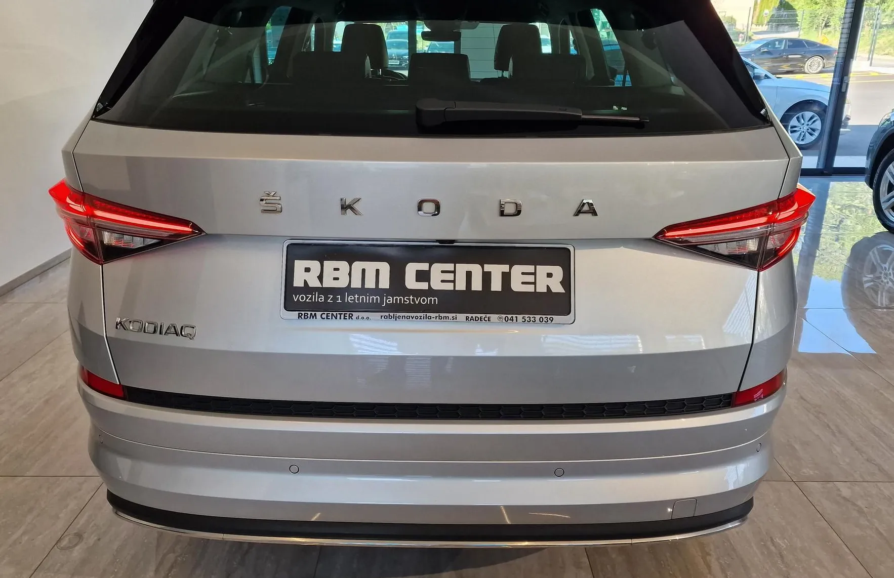 Zunanja slika - Škoda Kodiaq - 2.0 TDI 110 kW L K|USNJE|MEMORY|360|KLJUKA|HI-FI - 3