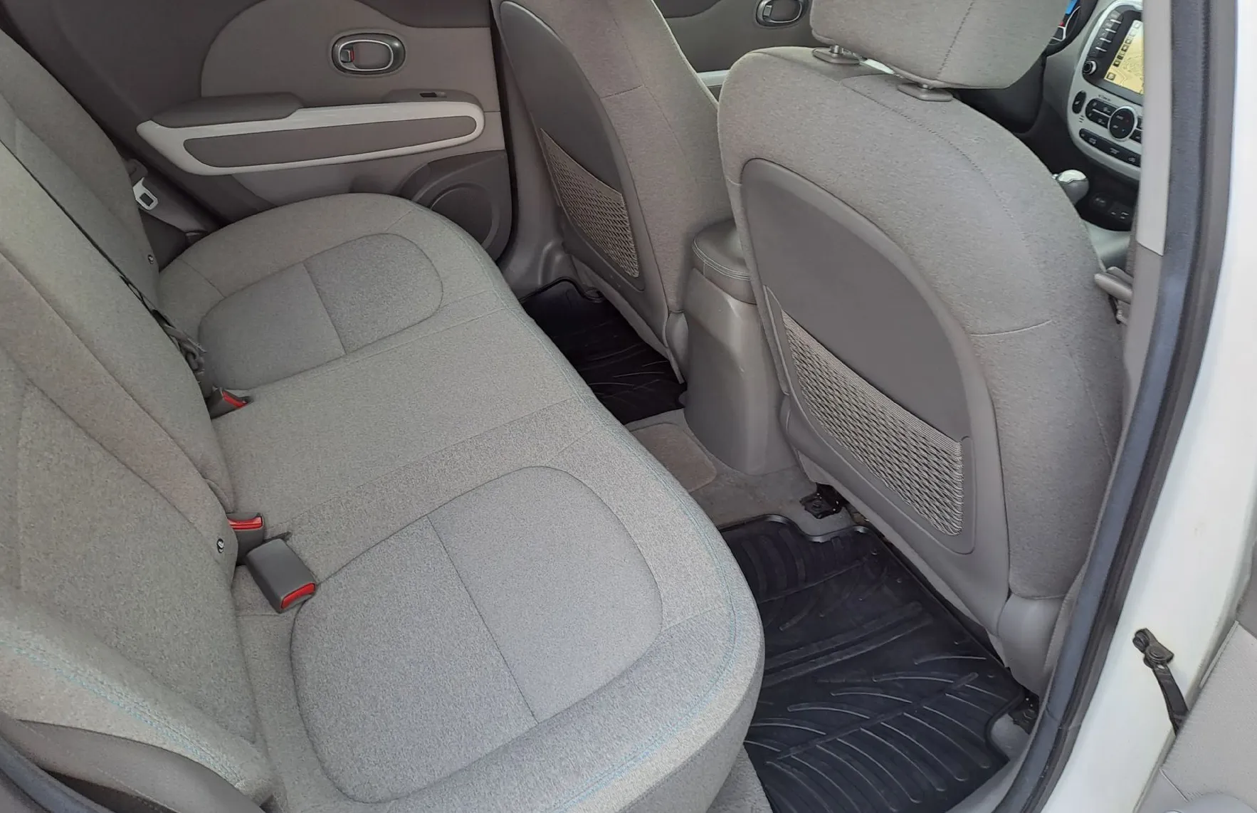 Zunanja slika - KIA Soul - Električni 81 kW   110 KM EV Energy - 8