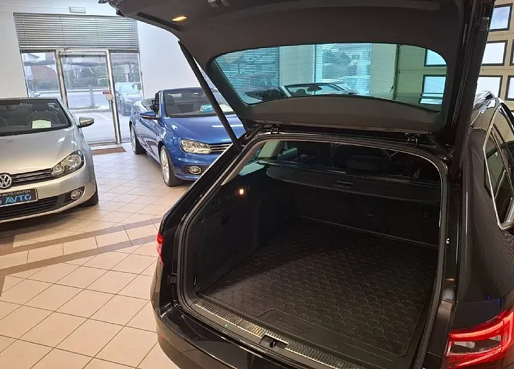 Zunanja slika - Škoda Superb - 2.0 TDI 4x4 Sportline Combi DSG 190KM-KAMERA-LED-. - 10