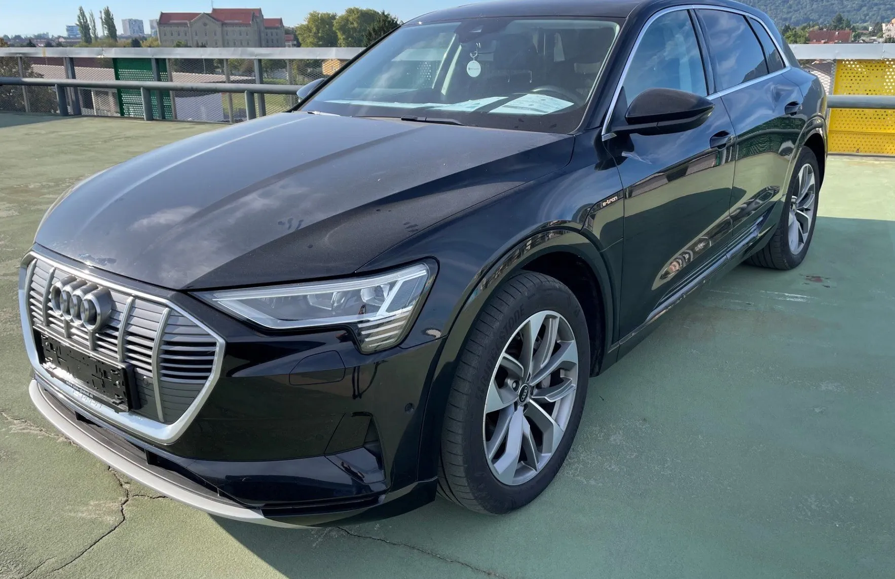 Zunanja slika - Audi e-tron - 50 quattro.NEMŠKI.PANORAMA.KAMERA.LED.GRE.SE.USNJE - 1