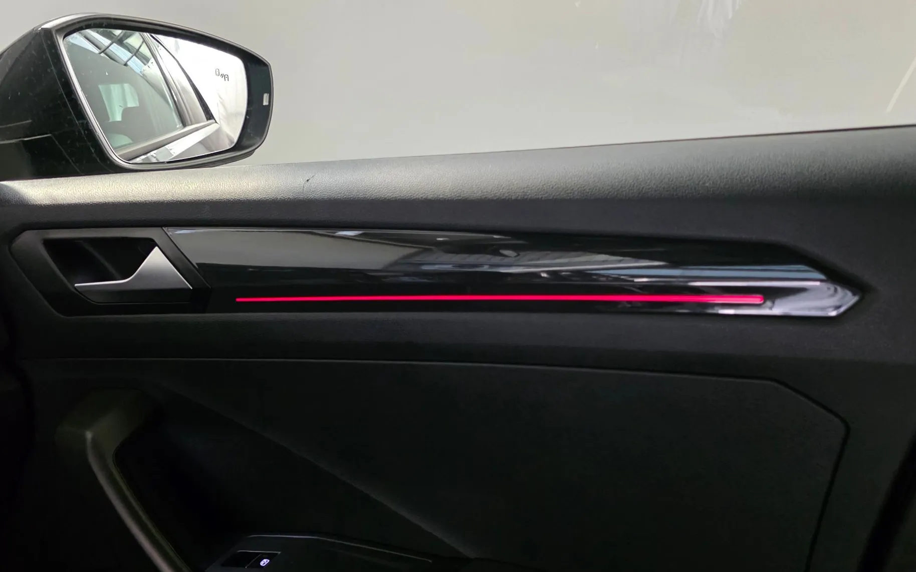 Zunanja slika - Volkswagen T-Roc - 2,0 TDI BMT Sport 1LAST SLO VIRTUAL ACC LANE LED KLJUKA - 19