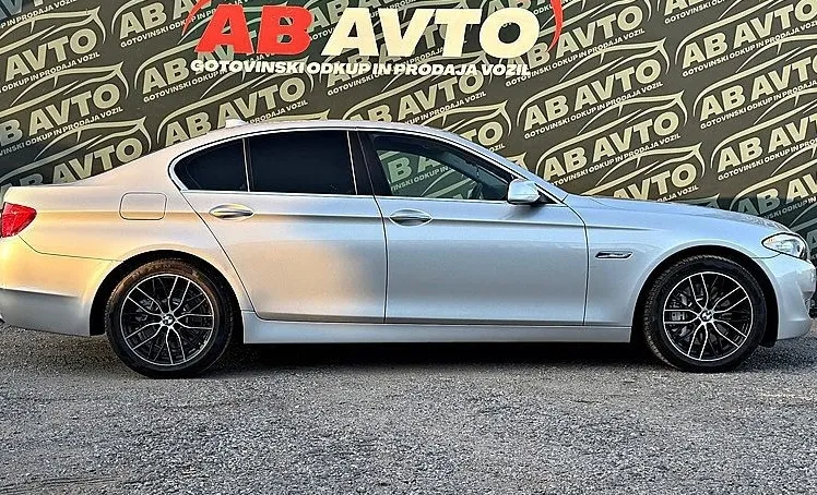 Zunanja slika - BMW Serija 5 - : 525d xDrive Avt+LIMO+4X4+SERVISNA+BIXENON+USNJE - 4