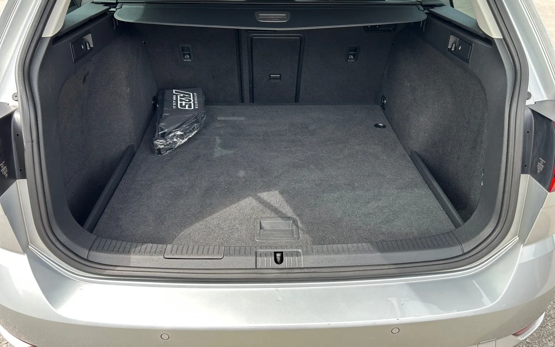 Notranja slika - Volkswagen Golf Variant - 2.0 TDI Comfortline DSG + kamera - 12