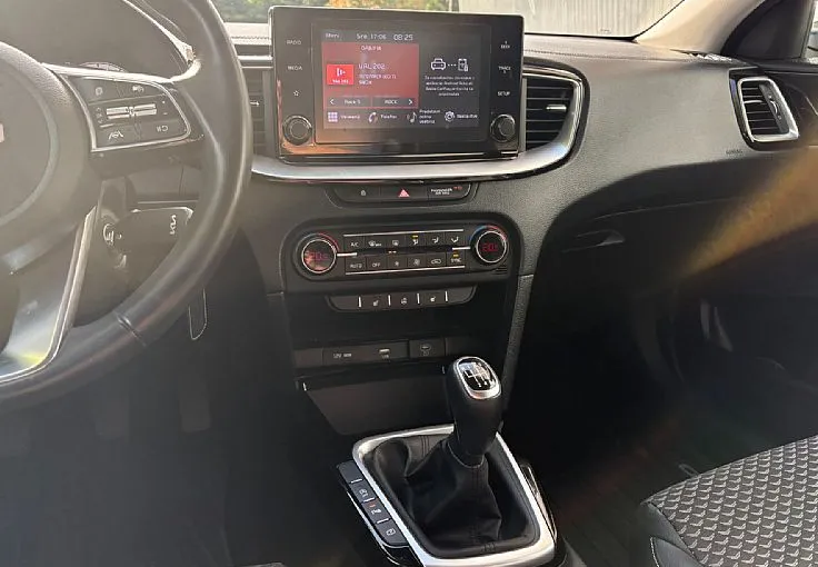 Zunanja slika - KIA XCeed - 1.5 T-GDI WAY M T 117 Kw - 9