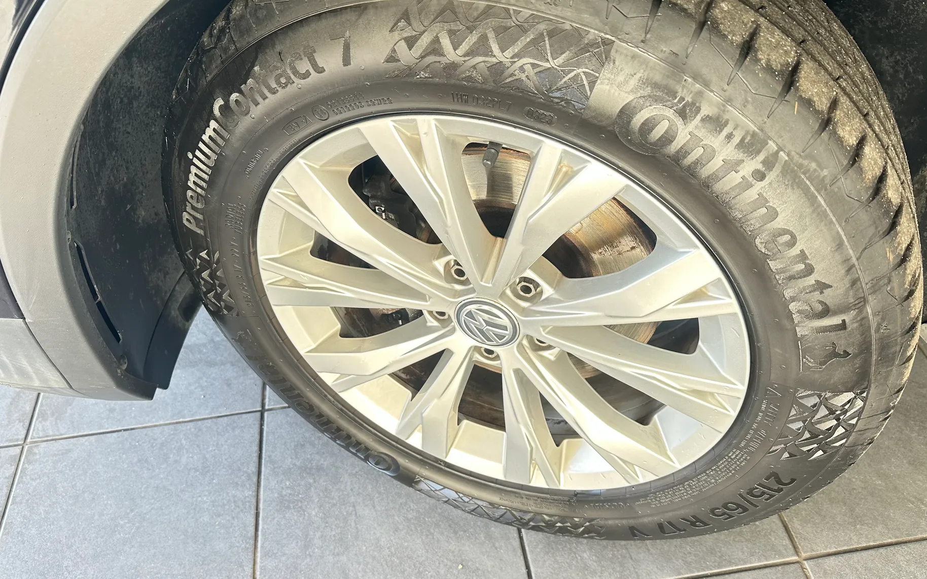Zunanja slika - Volkswagen Tiguan - 2.0 TDI Comfortline.KAMERA.NAVI.SLOVENSKI+4 GUME - 3