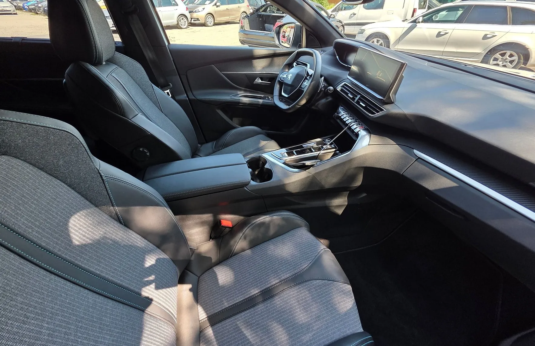 Zunanja slika - Peugeot 5008 - 1.5 BLUEHDI 130 ALLURE AVT. LED-VIRTUAL-KAMERA-ALU - 11