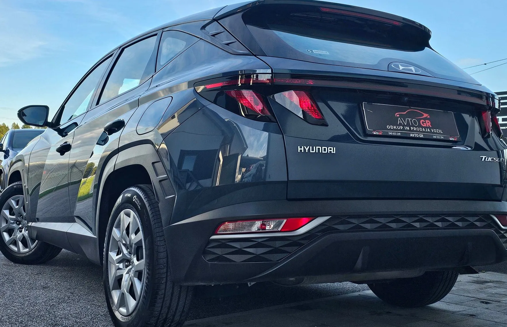 Zunanja slika - Hyundai Tucson - 1.6 T GDI - SLO-1.LAST-ODLIČEN-DARILO STREŠNI KOVČ - 12