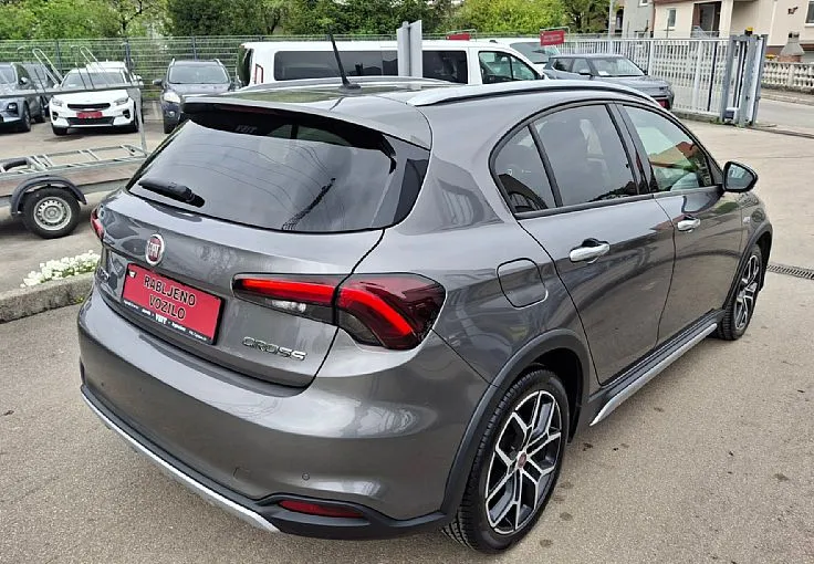 Zunanja slika - Fiat Tipo - 1.0 T3 GSE Cross SLOVENSKO POREKLO - 4