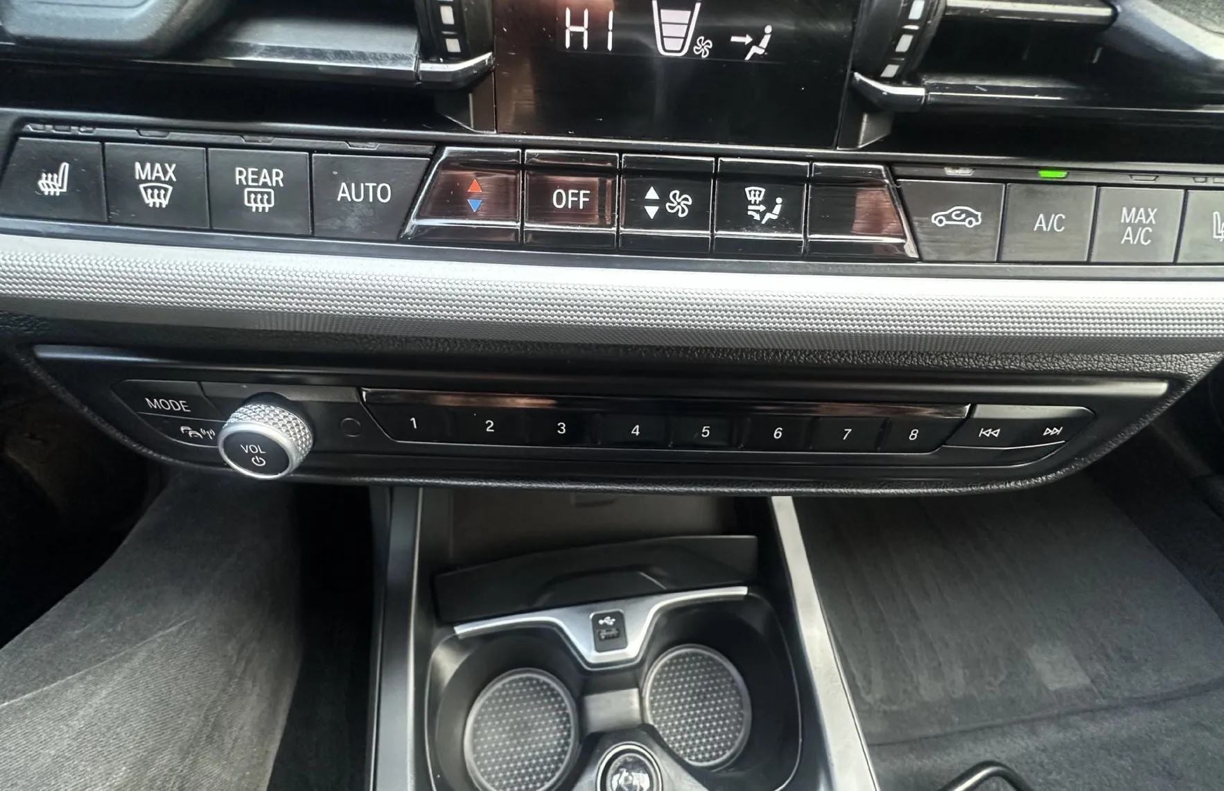 Zunanja slika - BMW Serija 1 - : 116d.NEMŠKI+4 GUME.NAVI.AUTOMATIK.SAMO 118.000KM - 13