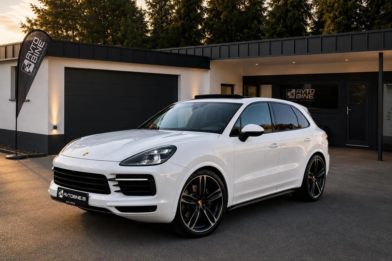 Zunanja slika - Porsche Cayenne - PANO•SOFT CLOSE•ZRAČNO•360•BELA PERLA... - 3