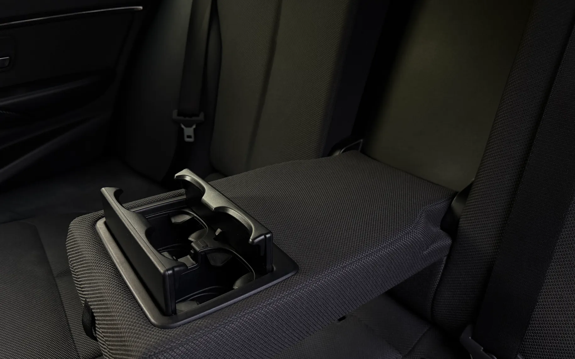 Notranja slika - BMW Serija 3 - Bmw 320d Sportline - 9