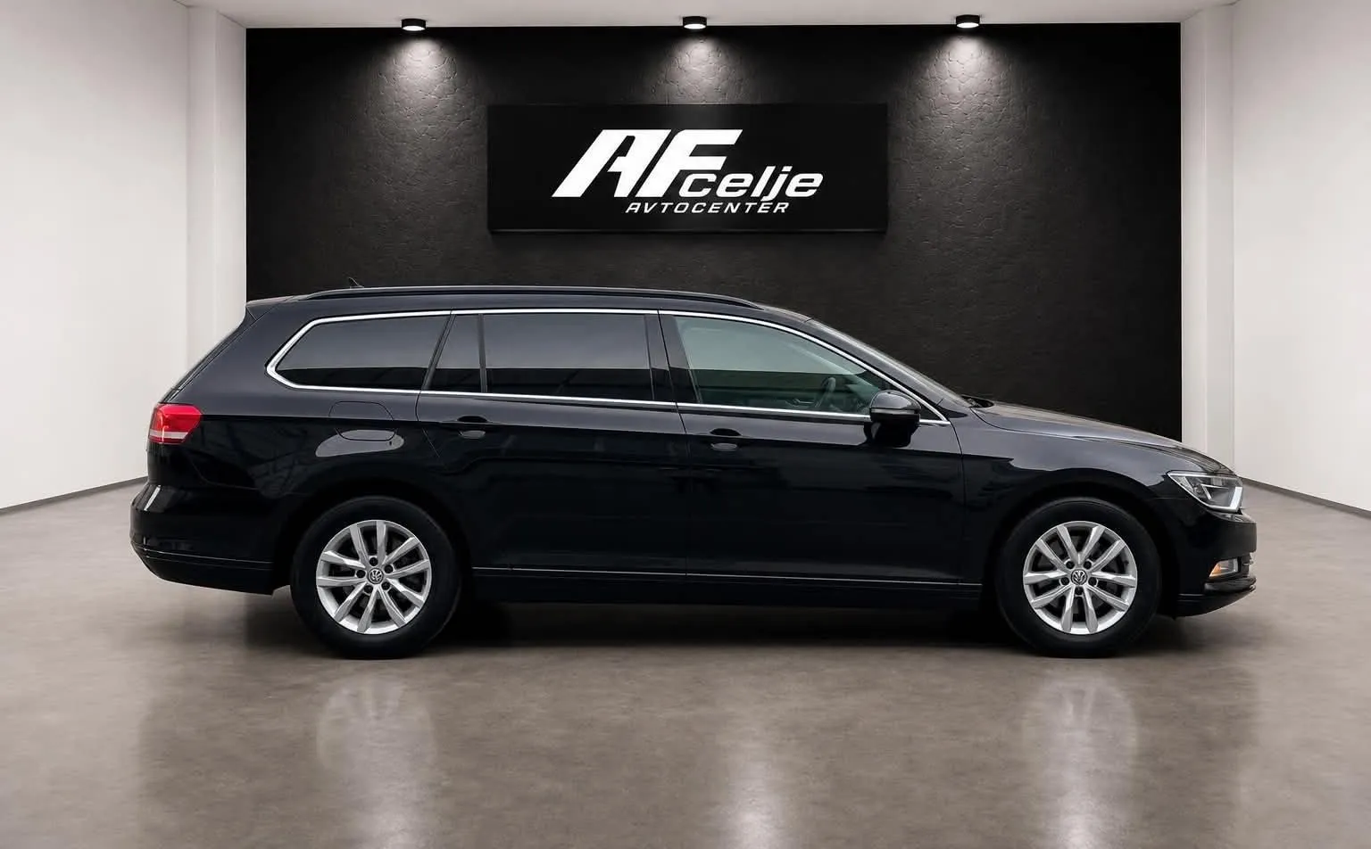 Zunanja slika - Volkswagen Passat Variant - 2.0 TDI-H LINE-LIZING ZA TUJCE-ACC-NAVI-4X KLIMA-. - 4