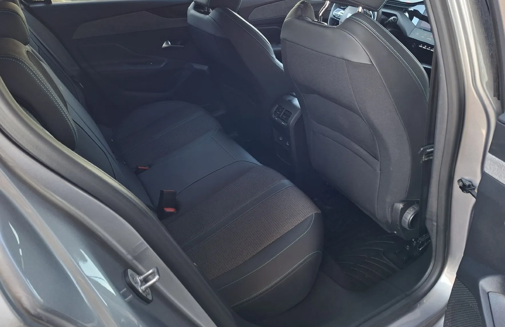 Zunanja slika - Peugeot 308 - 1.2 PureTech 130 STT Allure Pack - 8