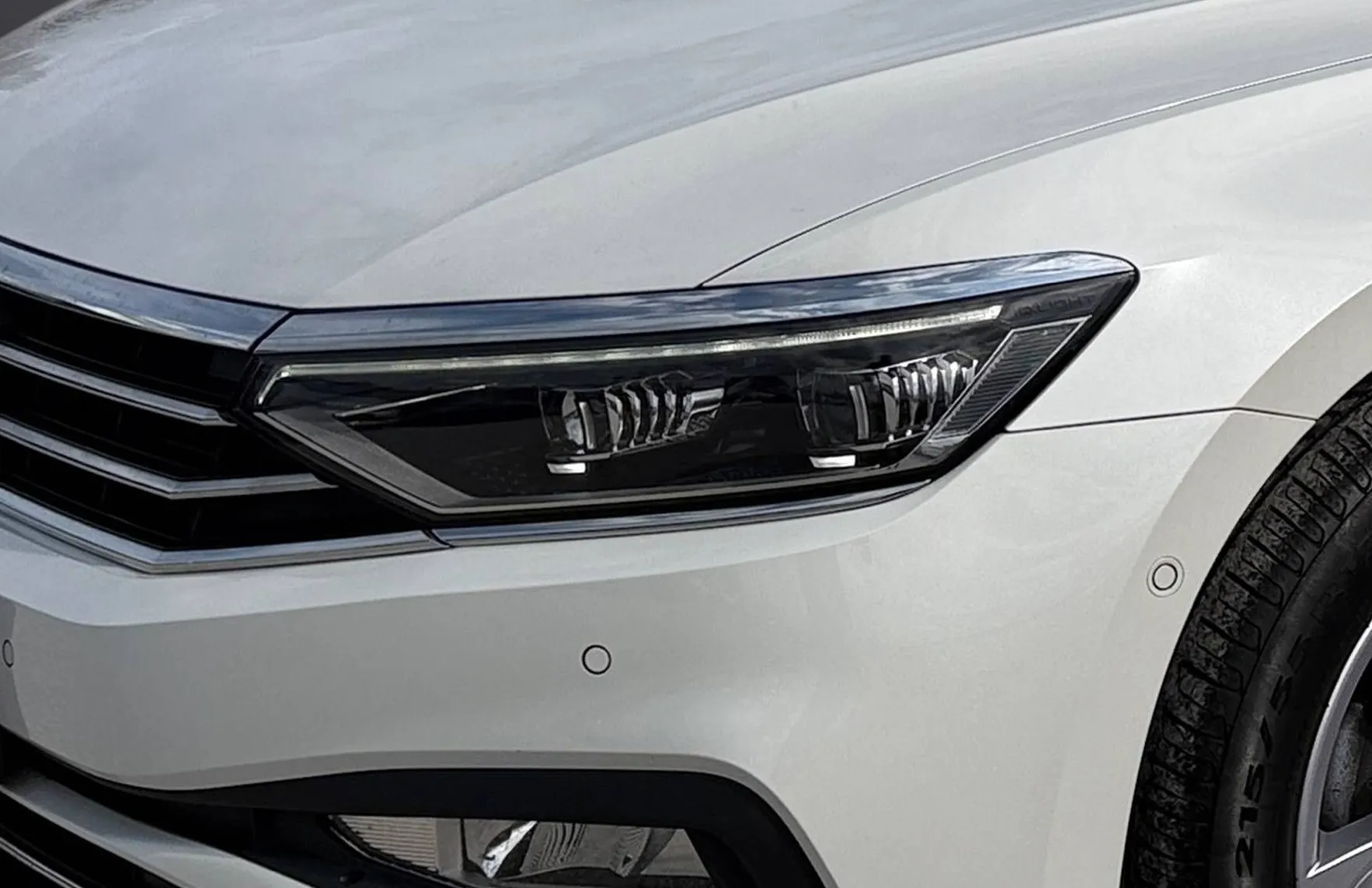 Zunanja slika - VW Passat - Variant 2.0 TDI BMT SCR avt.147kW-Matrix-Mrtvi kot ACC - 5