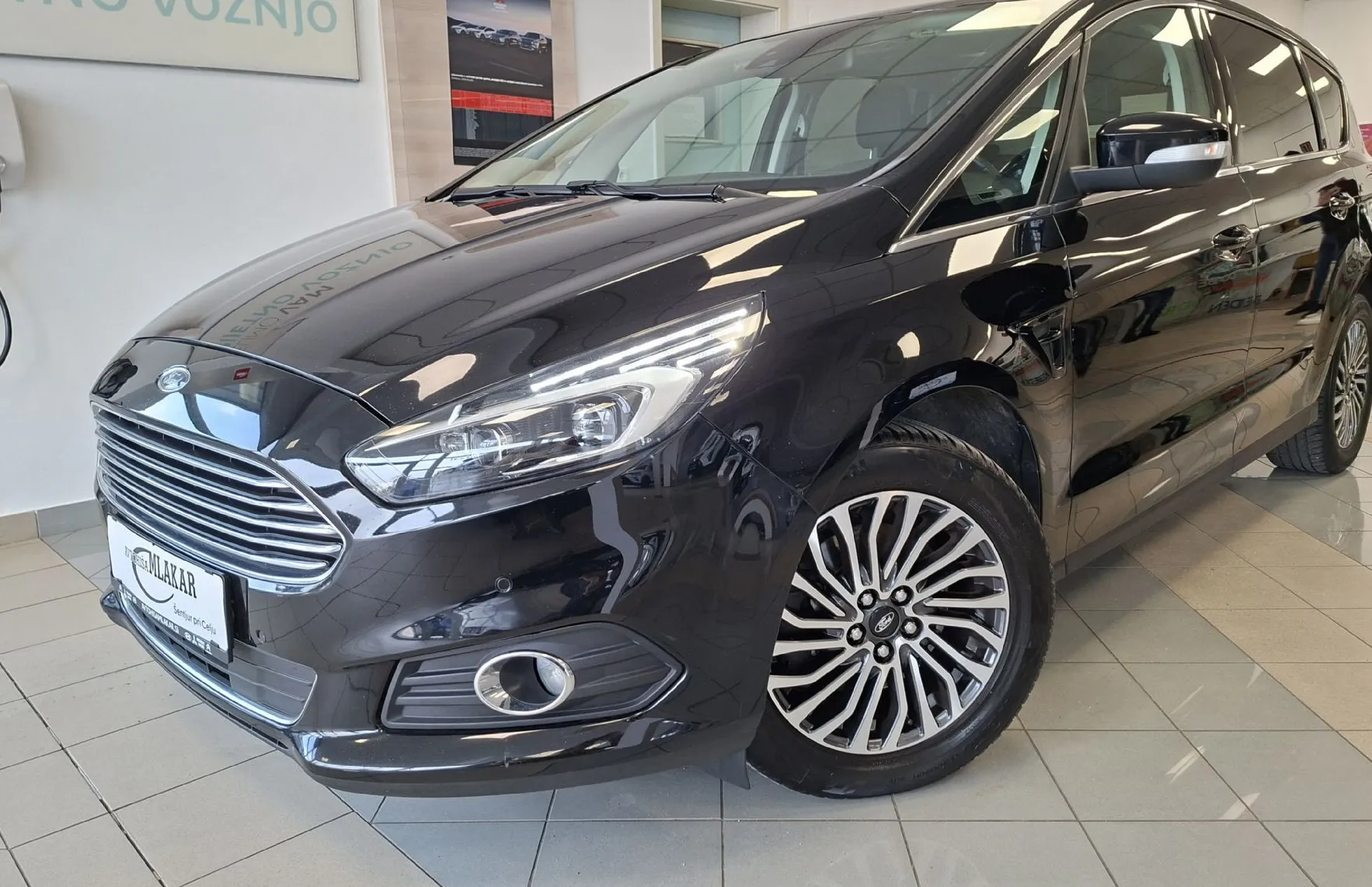 Zunanja slika - Ford S-MAX - 2.0 EcoBlue 110 kW FWD Titanium Auto-LED-NAVI- - 2