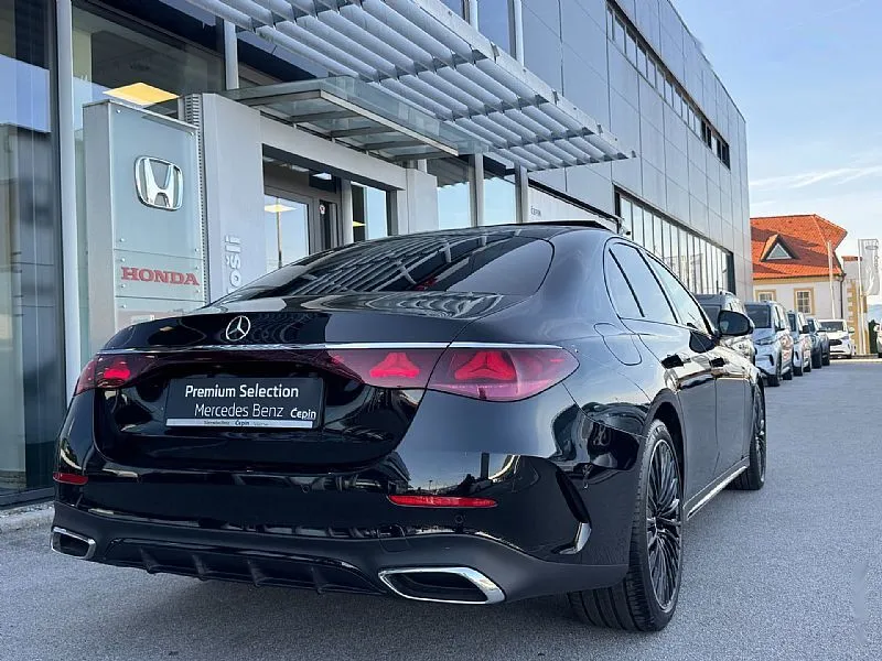 Zunanja slika - Mercedes-Benz E-Razred - 220D-AMG-LINE-DISTRONIC-PANORAMA-LED-PREMIUM-TOP - 6