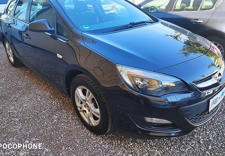 Zunanja slika - Opel Astra - Sports Tourer 1.6 CDTI-ALU-KLIMA-VELIKI SERVIS - 3