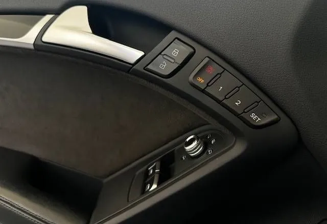Notranja slika - Audi A5 - 2.0TDI-QUATTRO-3XSLINE-PANORAMA-NAVI-20COL-KAMERA - 8