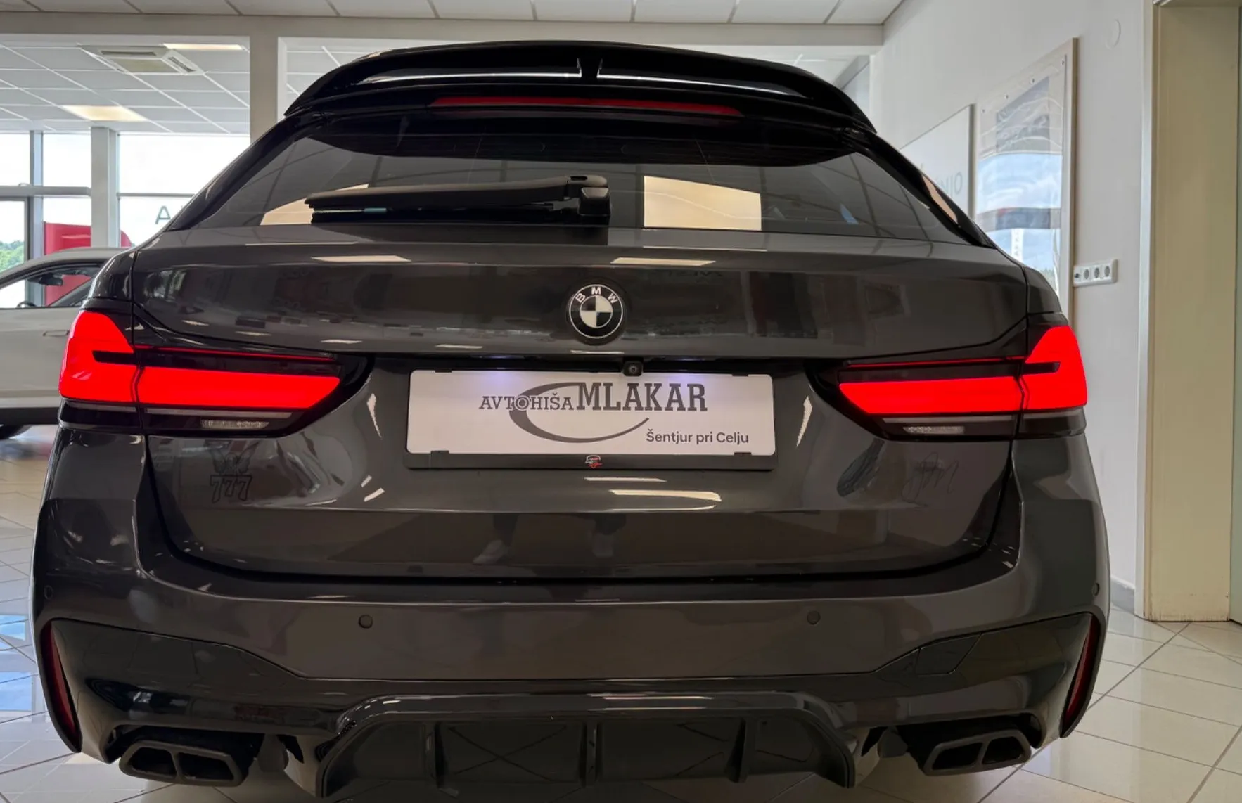Zunanja slika - BMW Serija 5 - Touring: 530d xDrive M-SPORT-AMBIENT-LED-ALU-FACELIFT- - 7