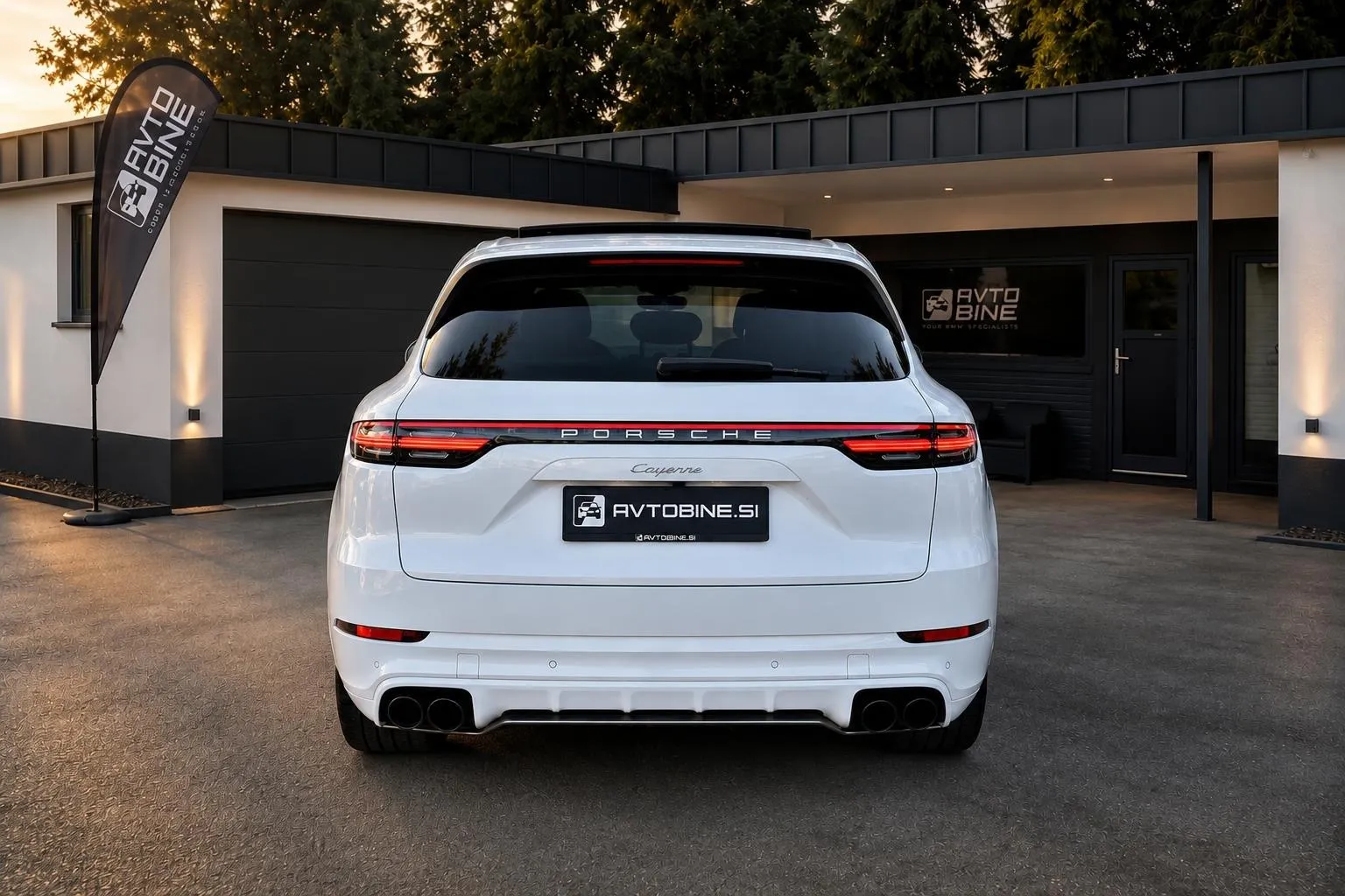 Notranja slika - Porsche Cayenne - PANO•SOFT CLOSE•ZRAČNO•360•BELA PERLA... - 7