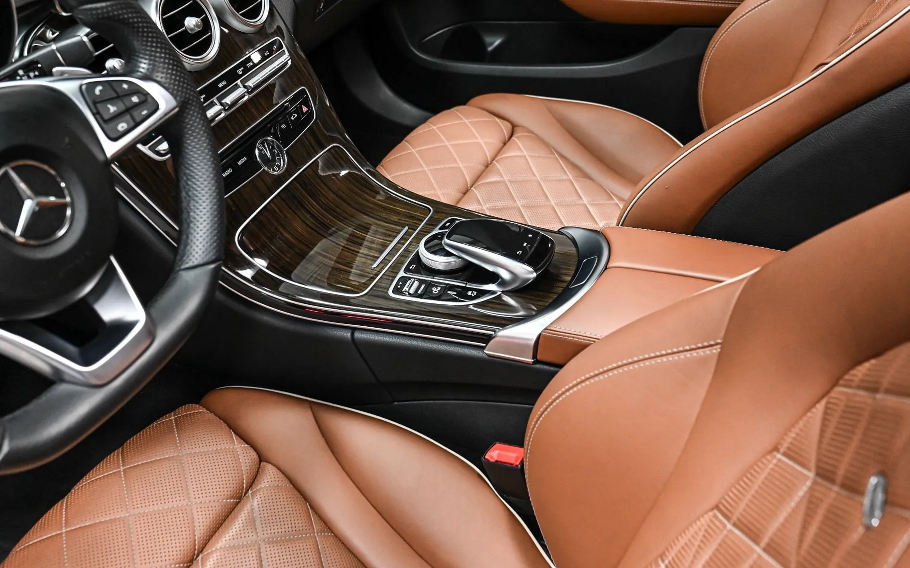Zunanja slika - Mercedes-Benz C-Razred - Mercedes-AMG C43 4MATIC|360 KAMERA|DESIGNO USNJE| - 5