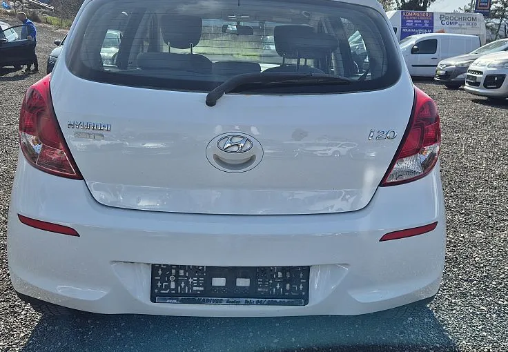 Zunanja slika - Hyundai i20 - 1.2 + 94.000km + 1.Lasntik + BREZ POLOGA - 6