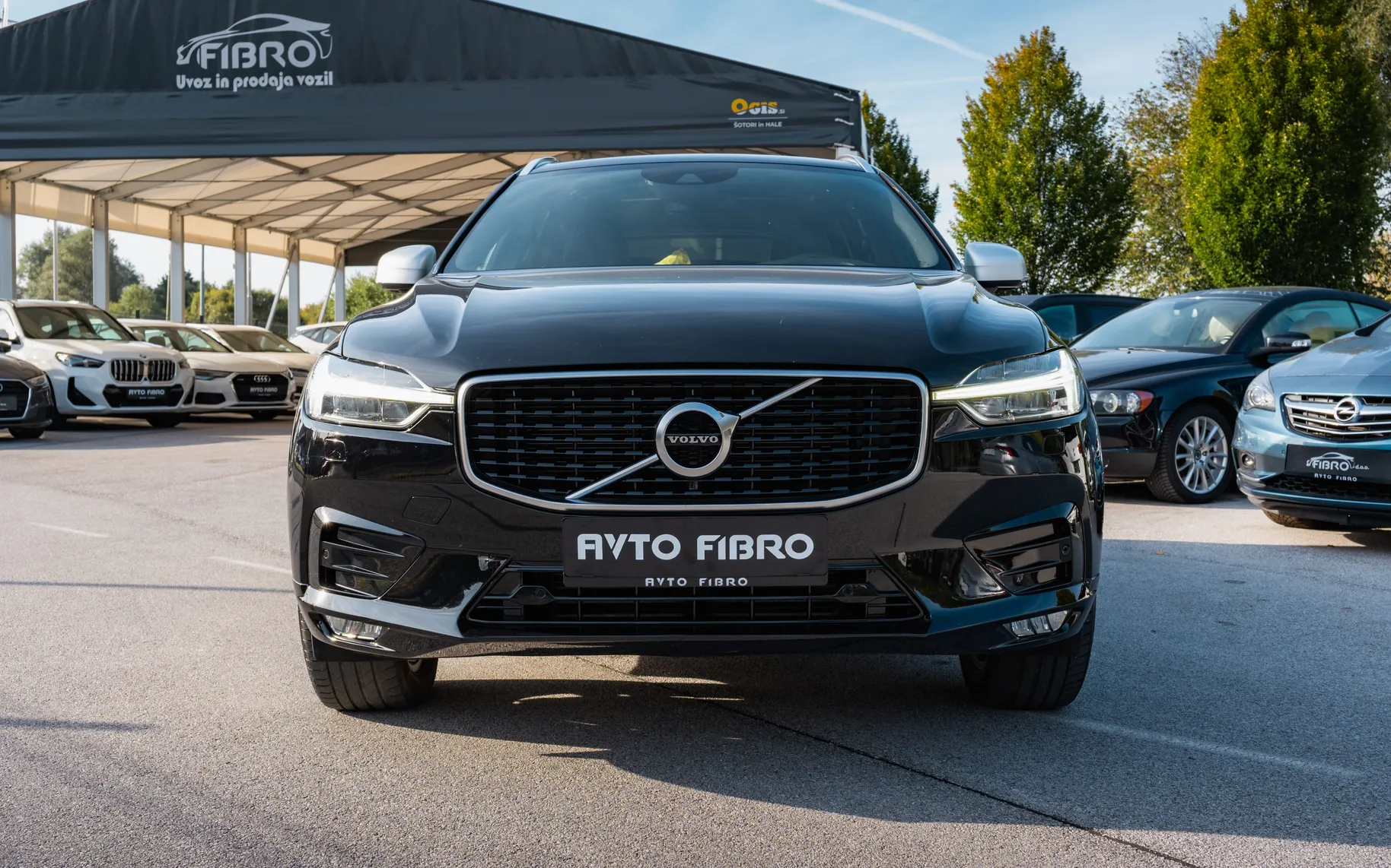 Zunanja slika - Volvo XC60 - D4 R-Design AWD Avt. - 2