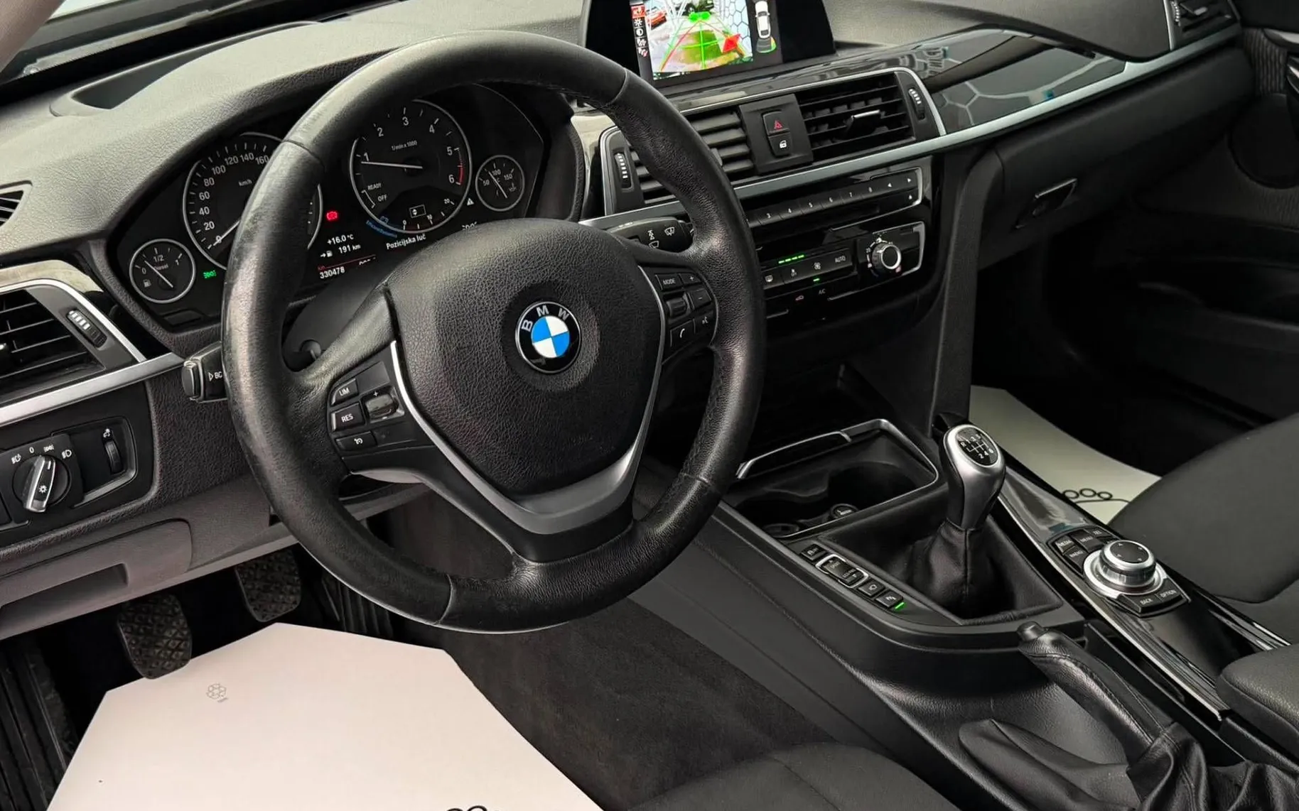 Notranja slika - BMW serija 3 Gran Turismo: - 318D•FACELIFT•XENON+LED•HEAD UP•360 KAMERE•NAVI• - 8