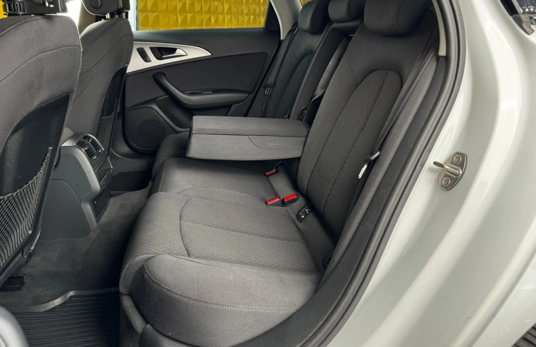 Zunanja slika - Audi A6 - Avant 2.0 TDI Quattro AUT. S Line-KLJUKA-GRETJE-TEMP - 18