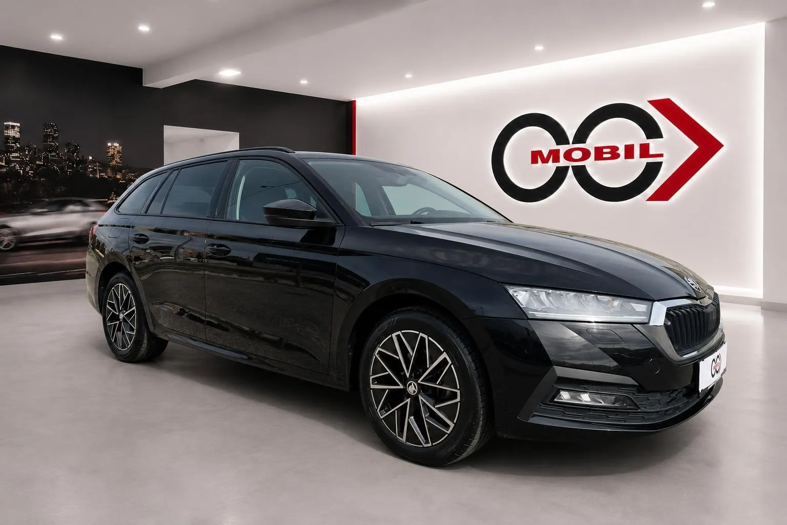 Zunanja slika - Škoda Octavia - Combi 2.0 TDI Tour DSG - LED.kamera.masaža.kljuka - 3