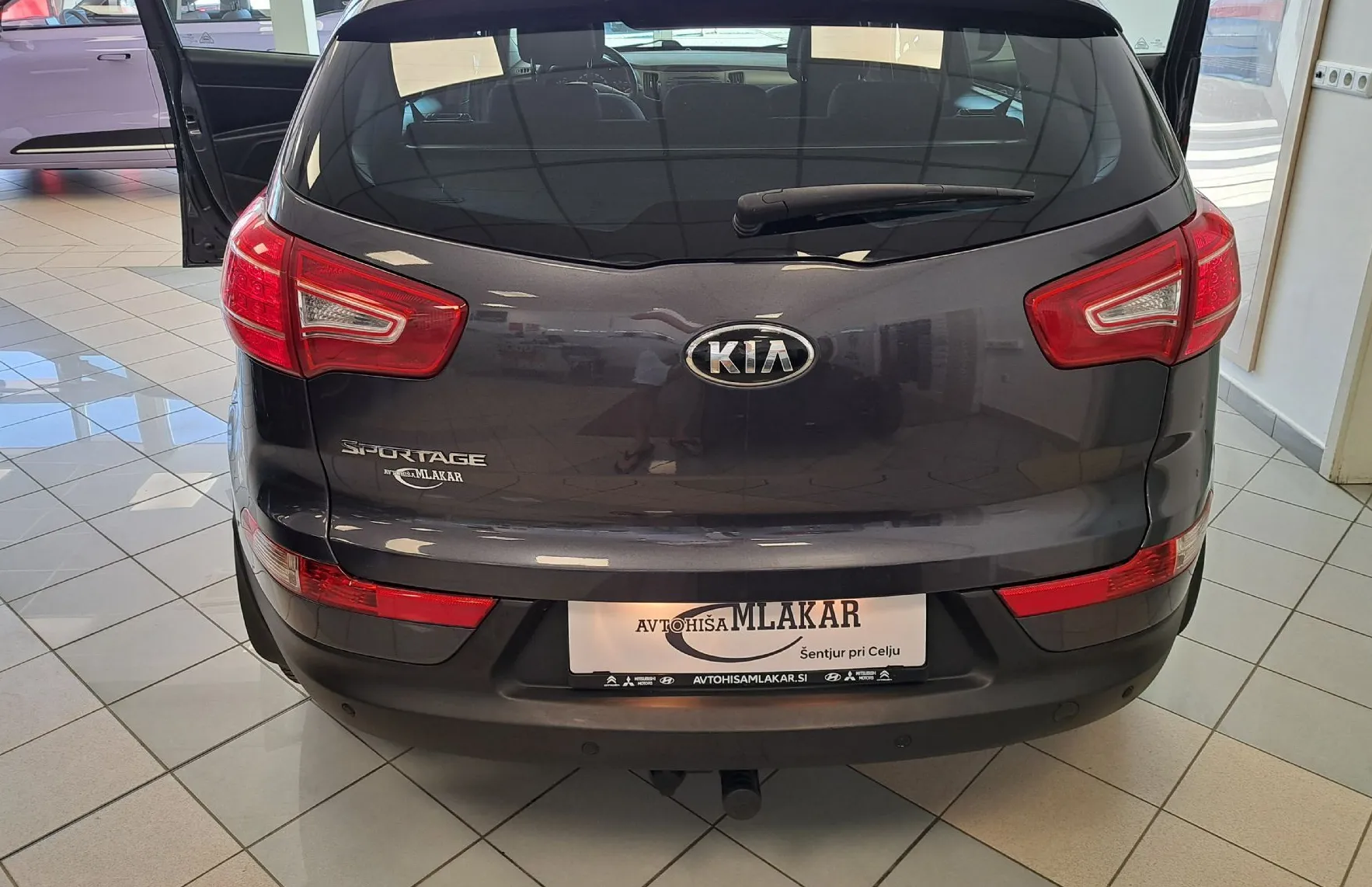 Zunanja slika - KIA Sportage - 2.0 bencinski 120kW Urban-HITRI KREDIT-ODLIČEN- - 5