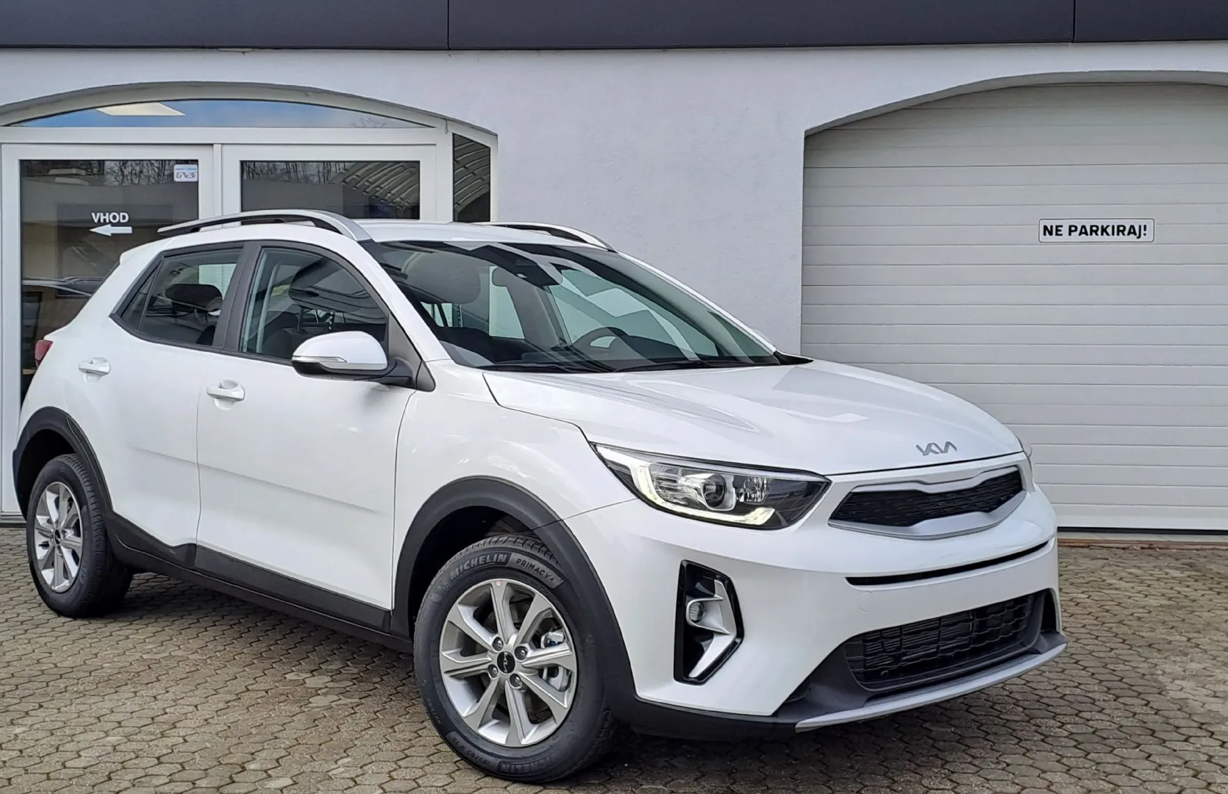 Zunanja slika - KIA Stonic - 1.2 DPI 57.9 kW  79 KM  LX Urban+ M T - 2