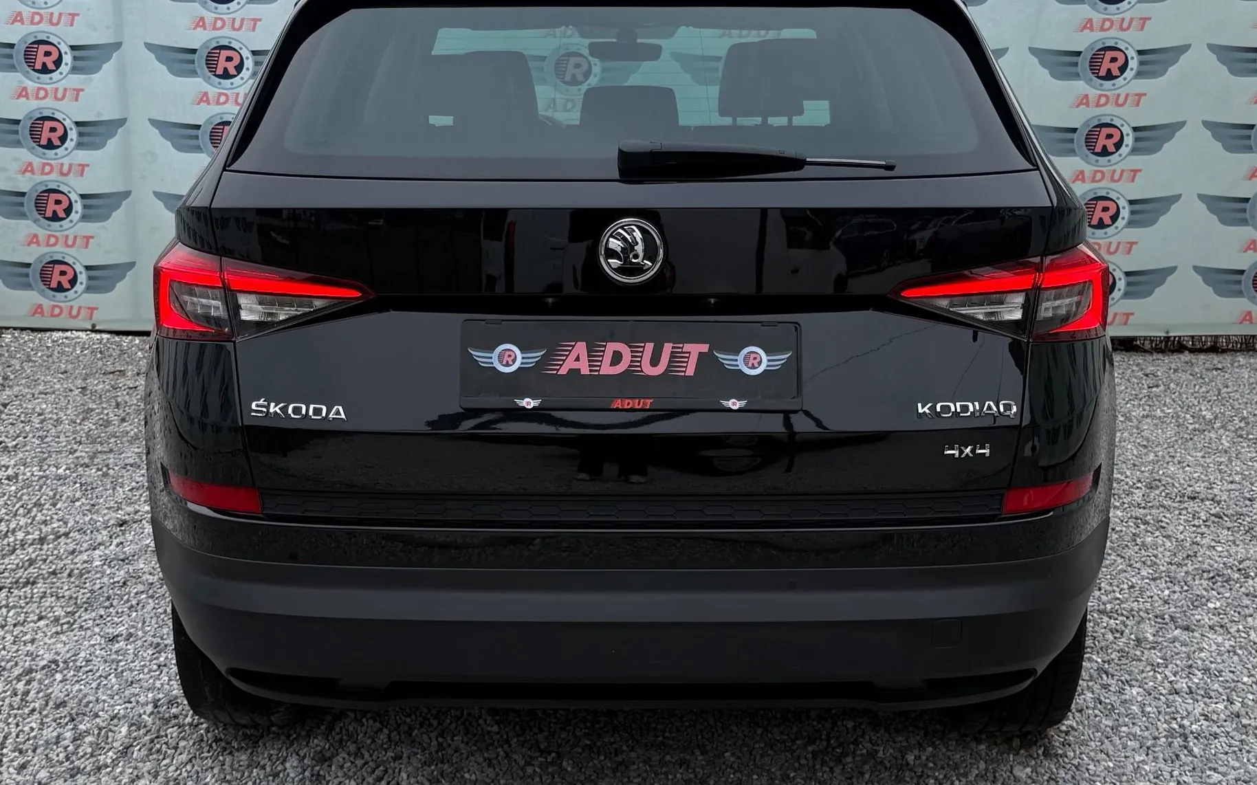 Zunanja slika - Škoda Kodiaq - 2.0TDI|140kW|4X4|DSG|AMBI|LED|1LASNIK|JAMSTVO... - 5