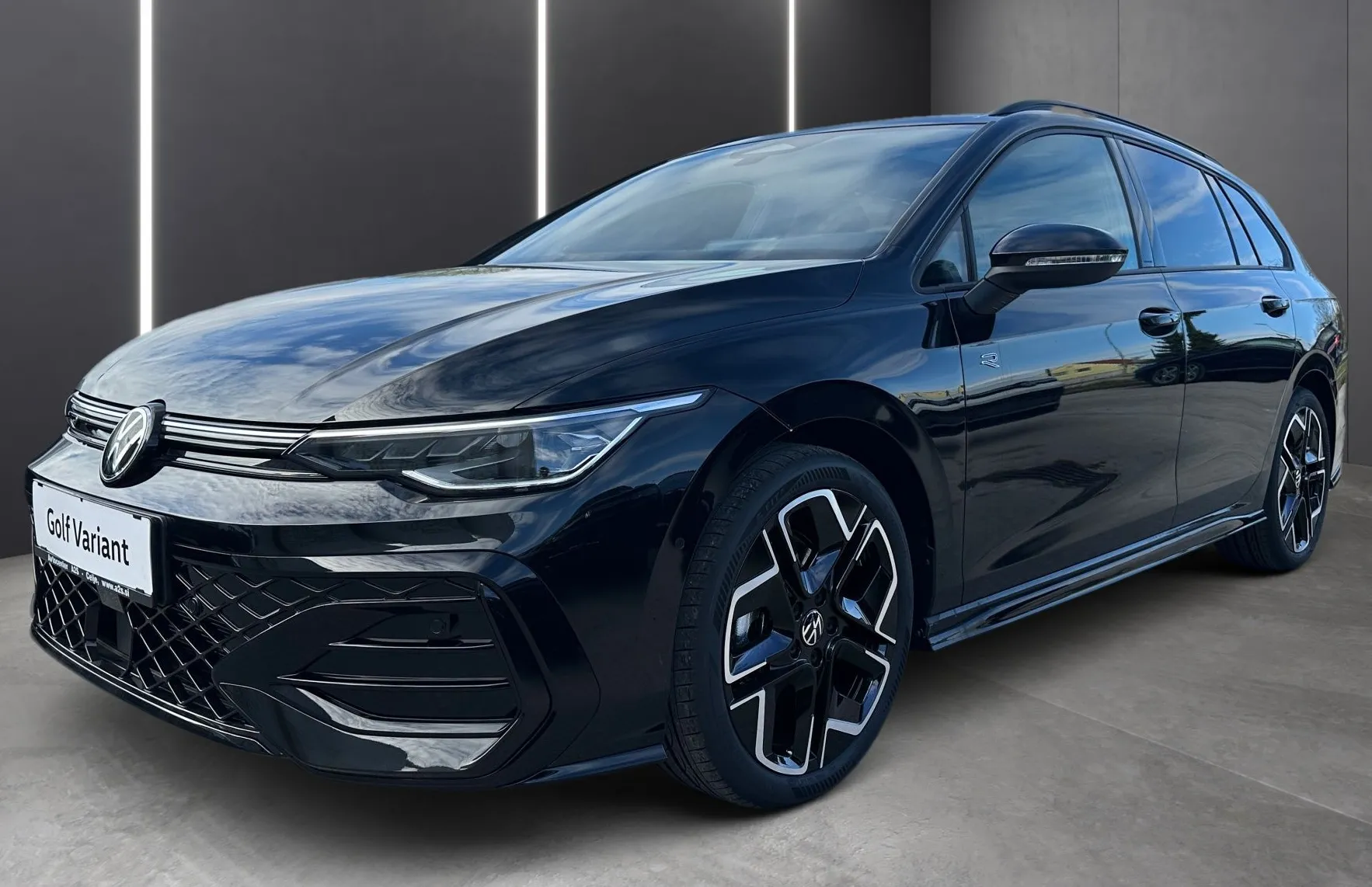 Zunanja slika - VW Golf - Variant 1.5 eTSI 4Joy DSG - 1