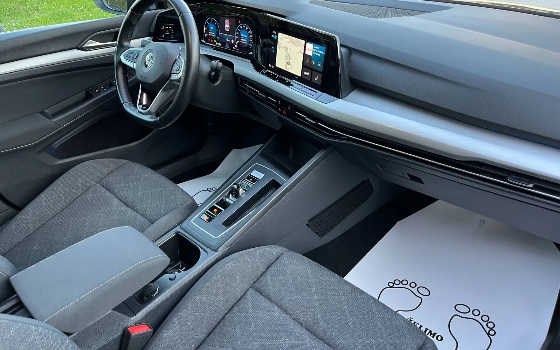 Notranja slika - Volkswagen Golf - 2.0 TDI BMT-1 LASTNICA-ALU-NAVI-LED-ODLIČEN... - 9