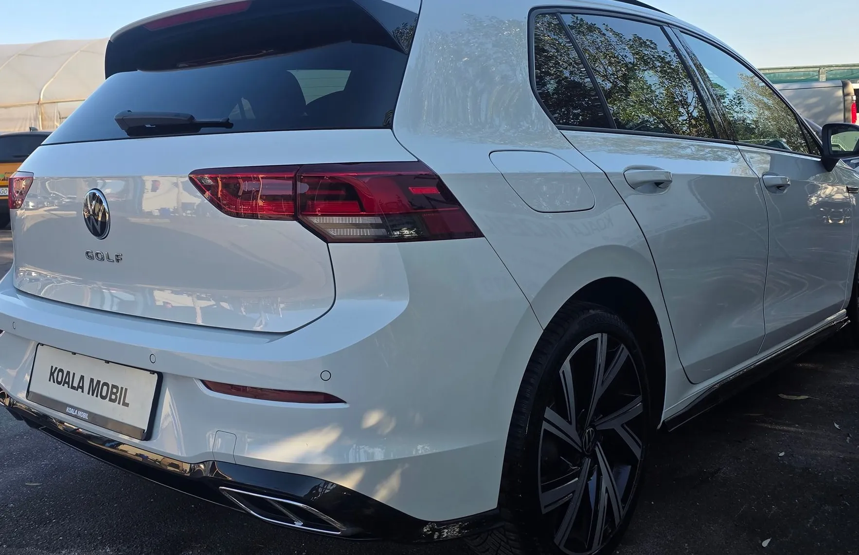 Zunanja slika - Volkswagen Golf - 1.5 TSI R-LINE LED-PANORAMA-ALU19-VIRTUAL-RADAR - 4