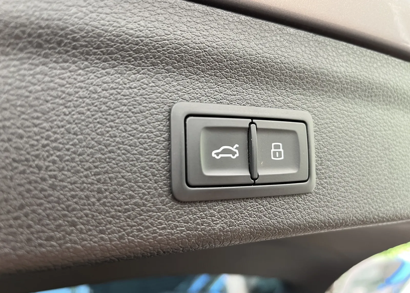 Zunanja slika - Audi Q3 - 2,0 TDI S tronic Quattro - 7