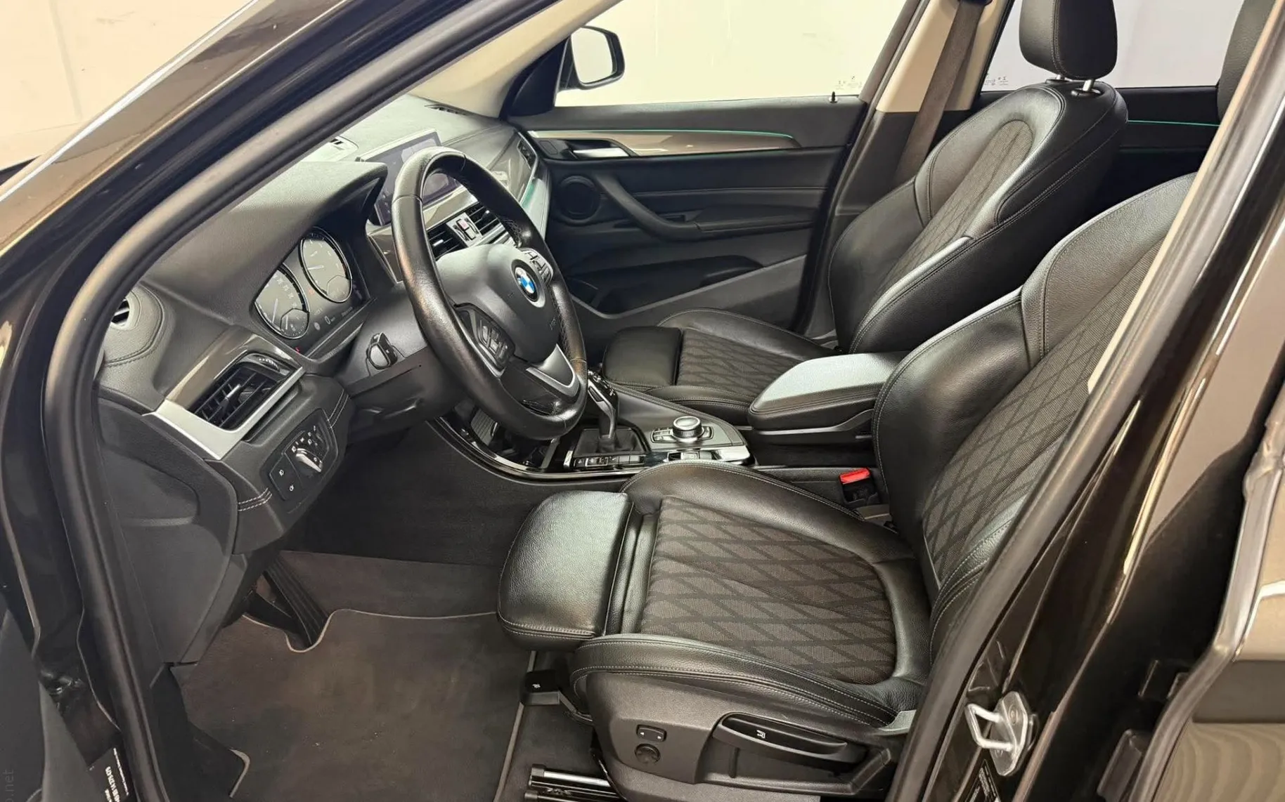 Zunanja slika - BMW X1 - sDrive18i Advantage AUT - 7