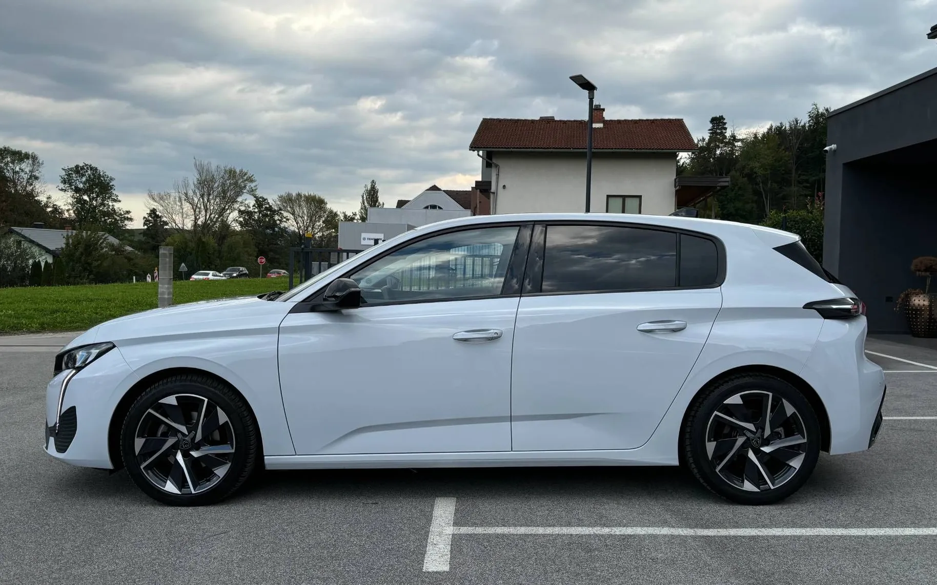 Zunanja slika - Peugeot 308 - 1.2 PURETECH 130 ALLURE FUL LED-ACC-KAMERA-NAVI... - 5