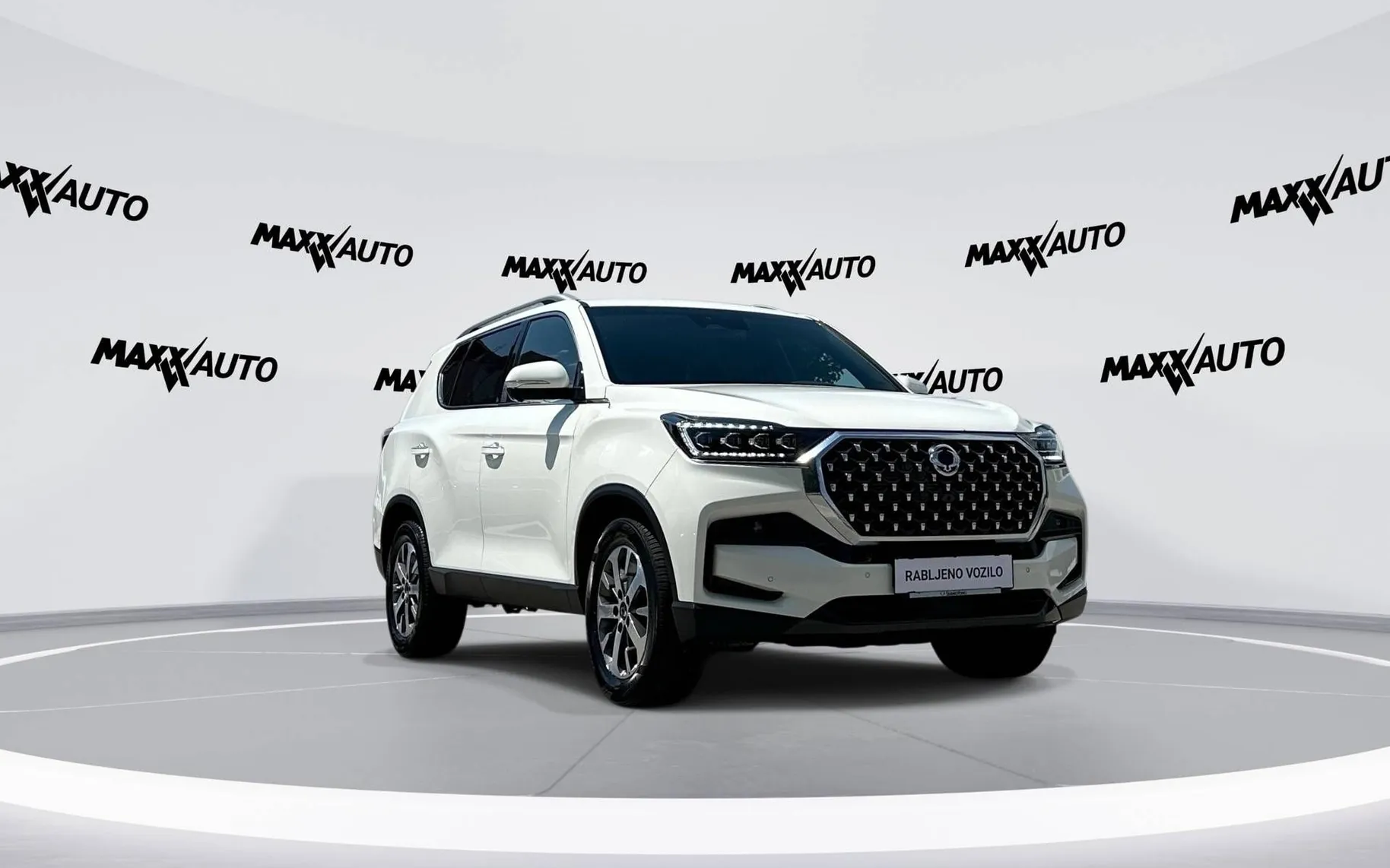 Zunanja slika - SsangYong Rexton - 2.2 XDi Limited 4WD AT - 3