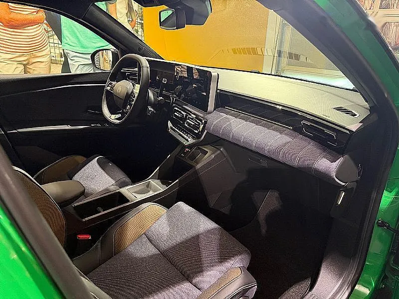 Zunanja slika - Renault 5 E-Tech Electric - Techno EV52 - 9